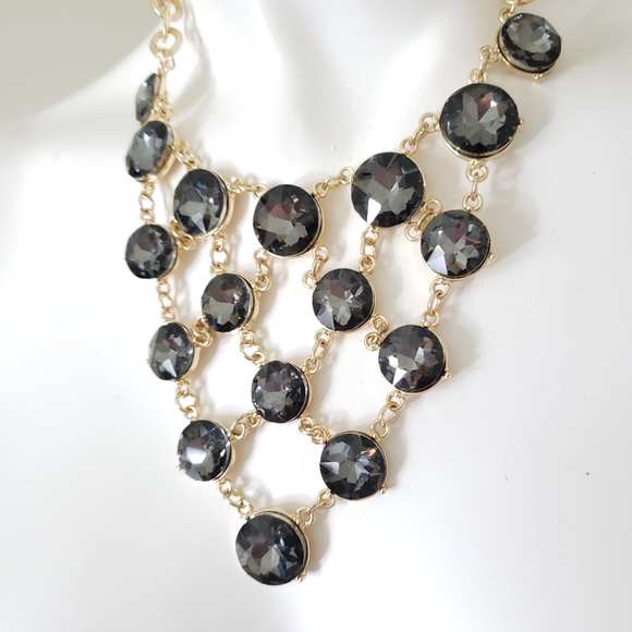 Jewelry - Stunning rhinestone necklace